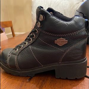 Women’s leather riding boots